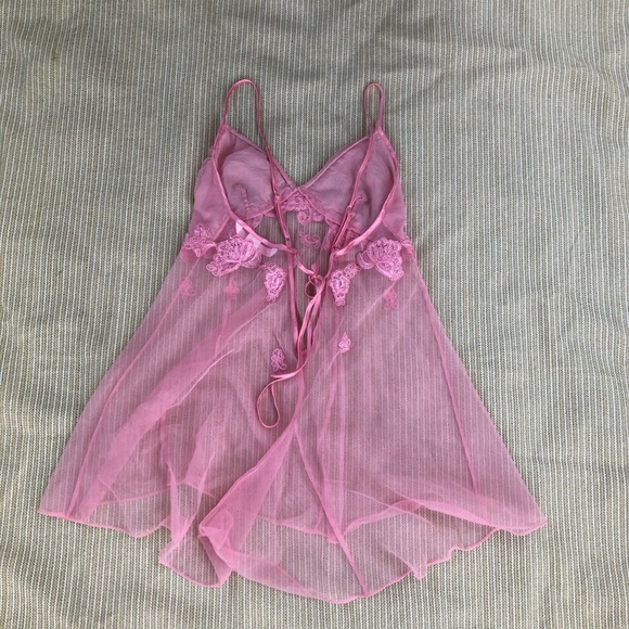 Victoria’s Secret Lingerie Slip - Picture 3 of 4
